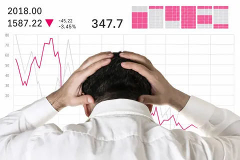 Рынок в минусе: падение биткойна не помешало BTC обойти Strategy