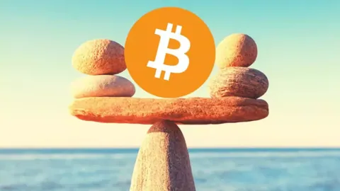 Почему курс биткоина стагнирует на протяжении полутора месяцев?