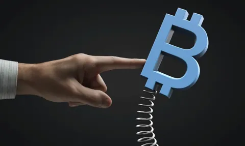 Биткоин консолидируется на уровне $87,000 для следующего рывка
