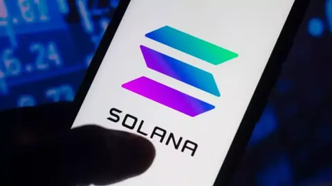 Член криптосообщества заблокировал Solana на 3,115 лет