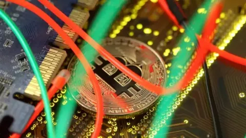 Tether выпустила операционную систему для майнинга биткоинов