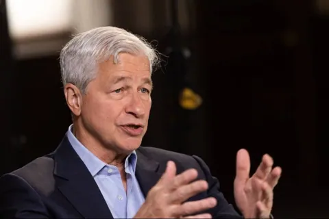 Директор JP Morgan допустил рост курса золота до $10,000