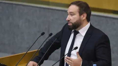 Депутат Госдумы заверил, что данные майнеров под защитой налоговой