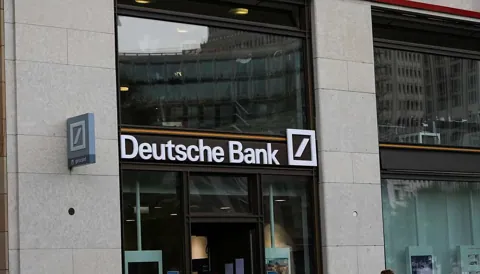 Deutsche Bank планирует интегрировать стейблкоины в свою систему