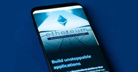 Виталик Бутерин сообщил о сокращении расходов Ethereum Foundation на 40%