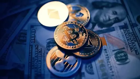 Боковая торговля биткоина около $63,500 указывает на движение вверх и вниз