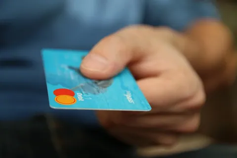 Standard Chartered предоставляет кастодиальные услуги для цифровых активов в Люксембурге и DIFC