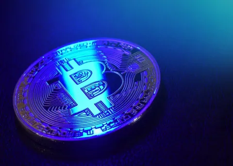 Активность биткоин-кошельков достигает пятимесячного максимума. Следует ли ожидать изменения цены BTC?