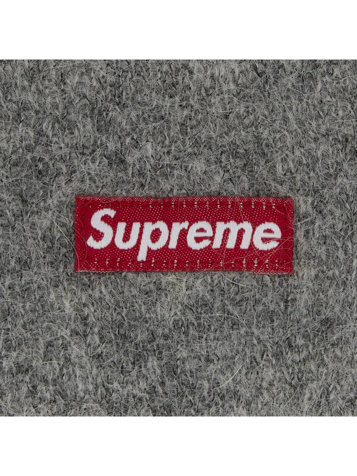 Шапка-бини Supreme из мохера Heather Grey — изображение 3 из 3, серый