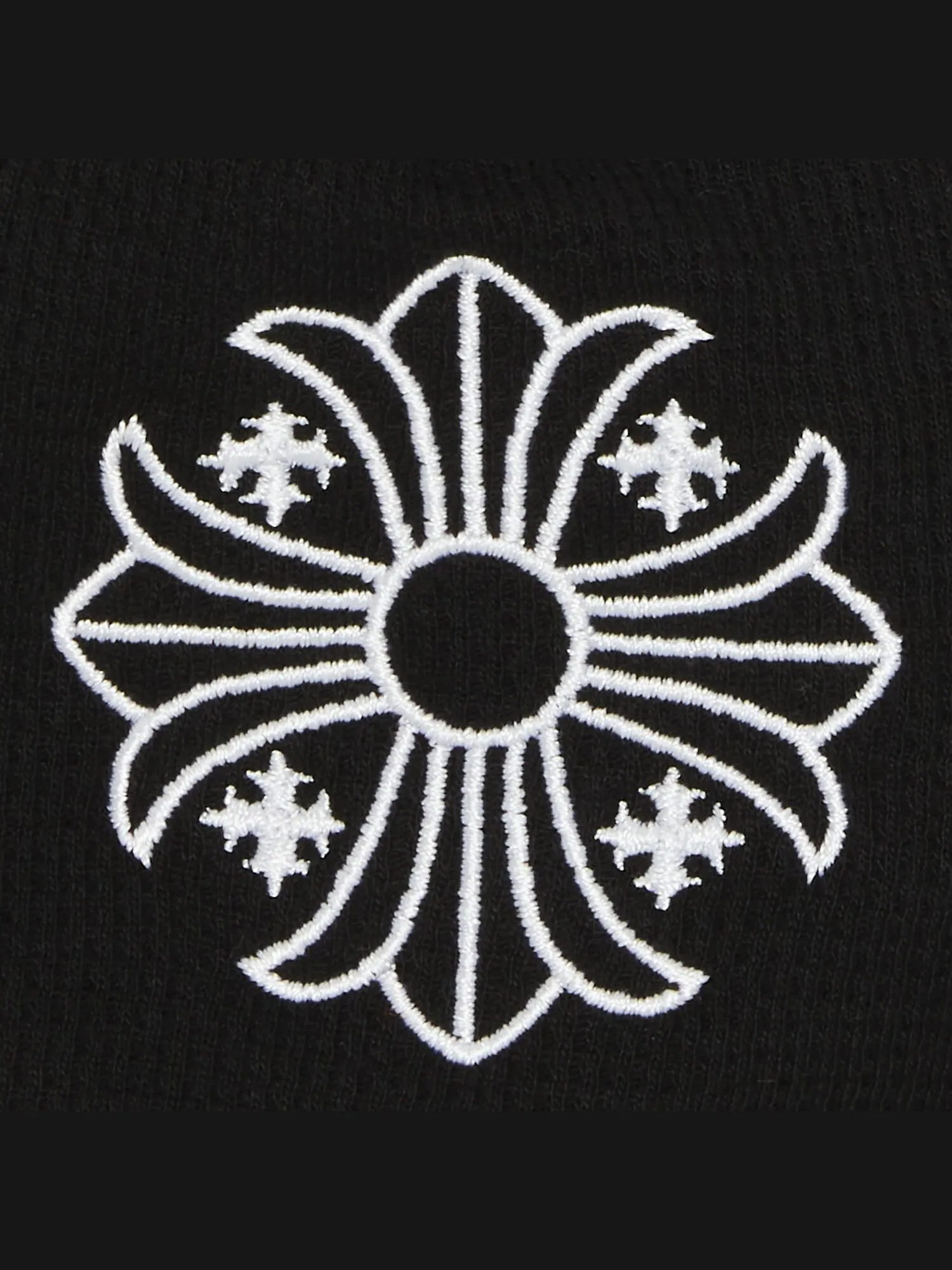 Шапка-бини Chrome Hearts Skull Cross Logo — изображение 3 из 3, черный/белый