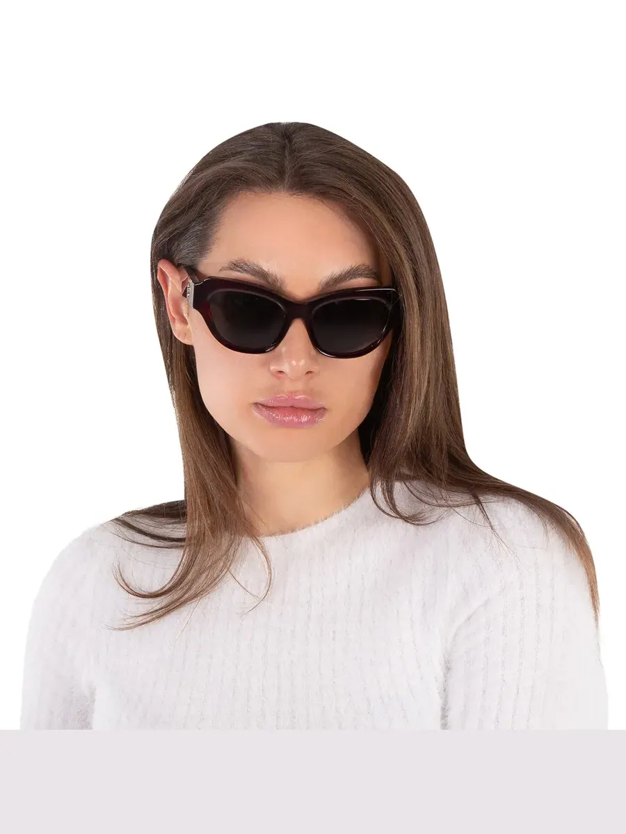 Очки солнцезащитные женские Burberry Dark Grey Cat Eye BE4423 412887 52 — изображение 2 из 6, бордо