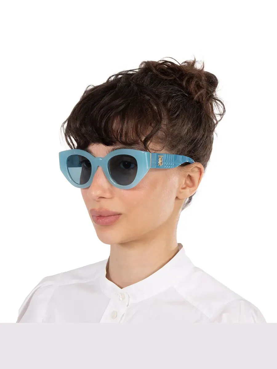 Женские солнцезащитные очки Burberry Meadow Blue Cat Eye BE4390F 408680 47, лазурный — изображение 2 из 6