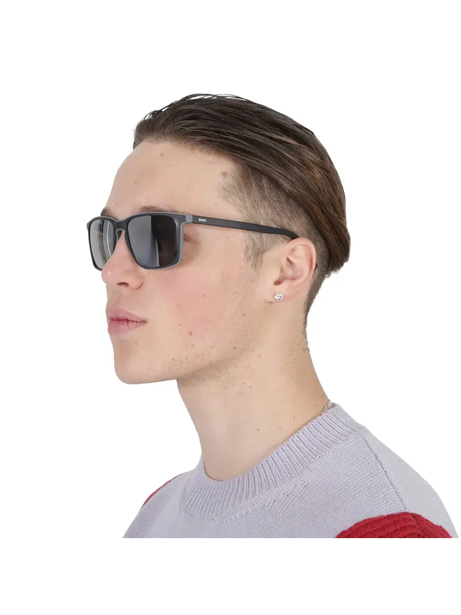 Мужские солнцезащитные очки Hugo Boss Silver Mirror прямоугольной формы BOSS 1556/O/S 0O6W/T4 57 — изображение 2 из 6