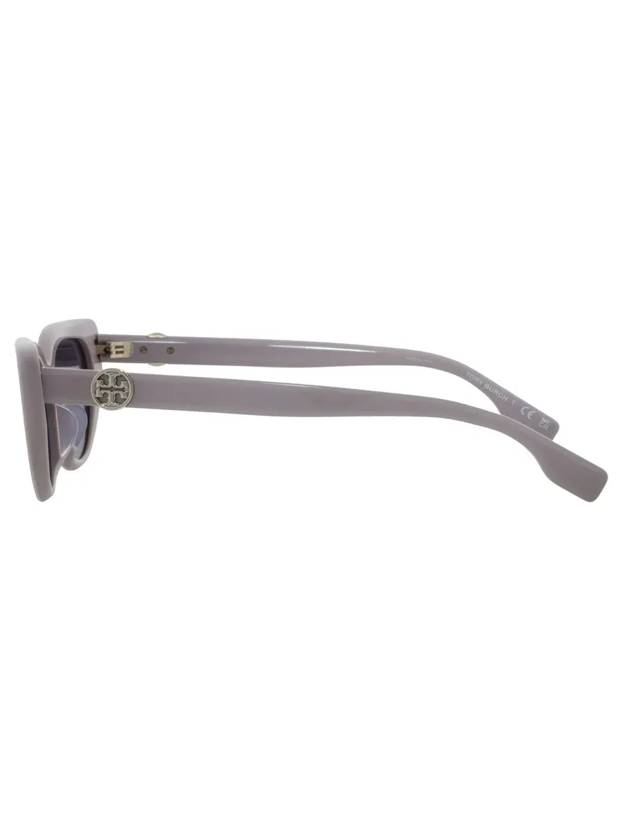 Женские солнцезащитные очки Tory Burch Dark Violet Cat Eye TY7220D 20291A 55 — изображение 4 из 5, прозрачный серый