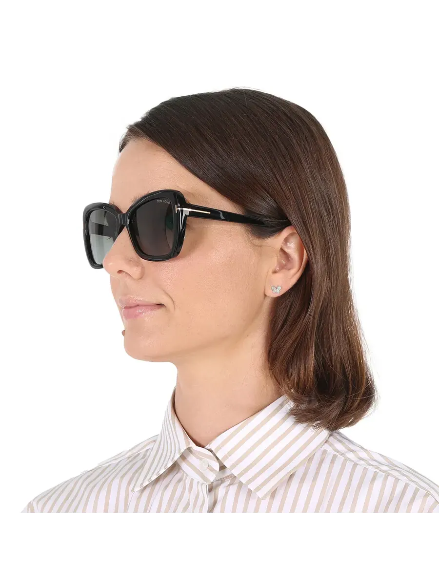 Женские солнцезащитные очки Tom Ford Maeve Smoke Gradient Butterfly FT1008 01B 55 — изображение 3 из 5, черный