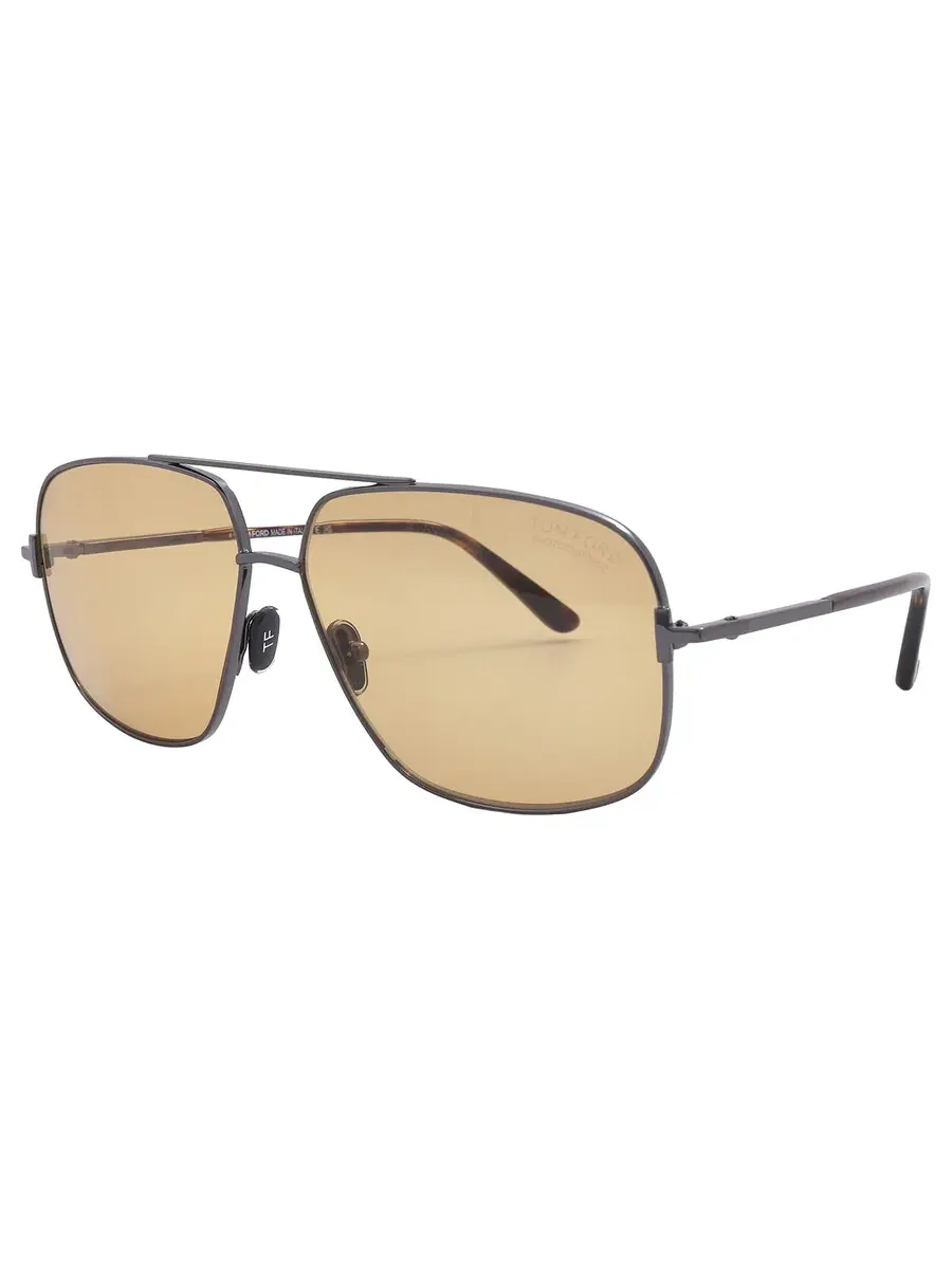Мужские солнцезащитные очки Tom Ford Tex Brown Photochromatic Navigator FT1096 08E 62 — изображение 2 из 4, серый