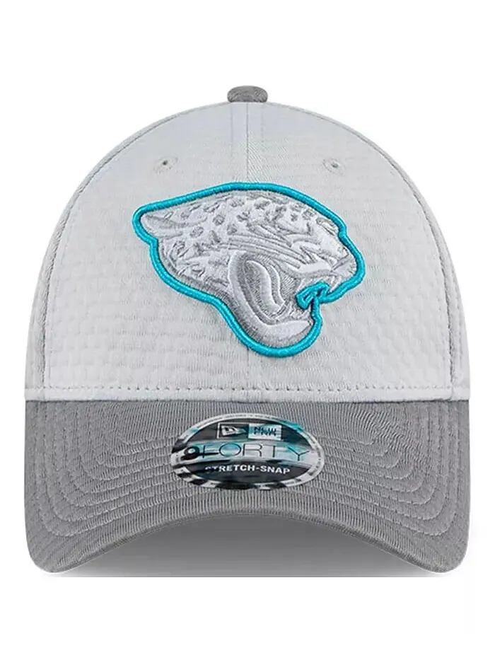 Мужская серая кепка Jacksonville Jaguars 2024 NFL Training Camp 9FORTY Adjustable New Era — изображение 2 из 4