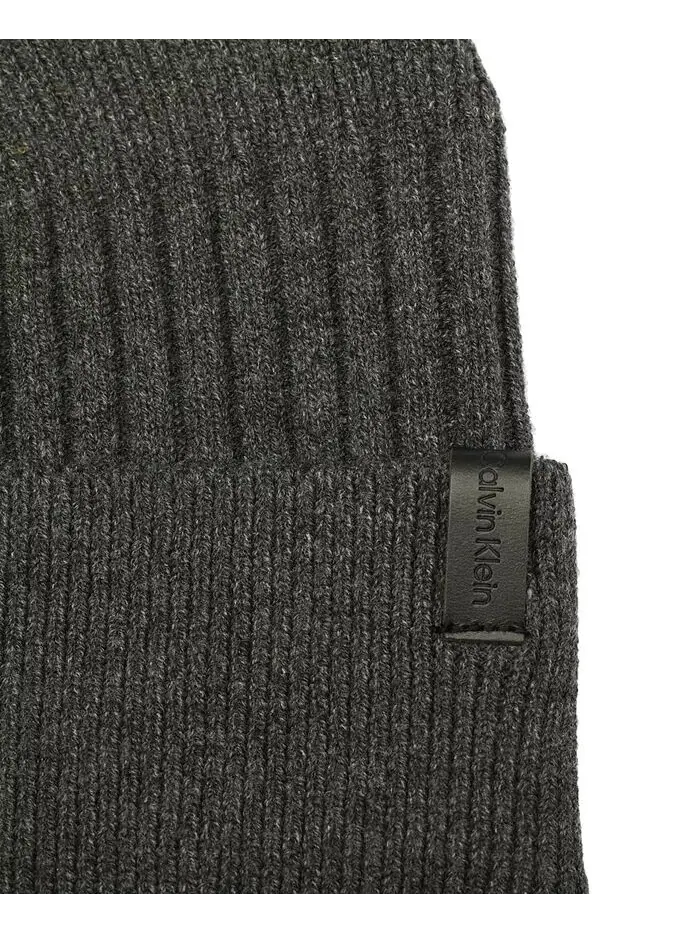 Мужская шапка-бини из смешанной вязки Calvin Klein — изображение 4 из 4, темно-серый