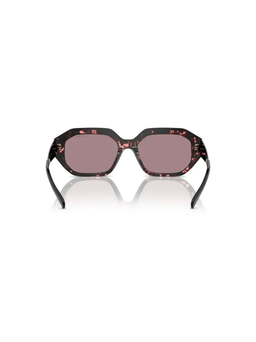 Женские солнцезащитные очки с геометрическим рисунком, VO5554S Vogue Eyewear — изображение 4 из 6, красный