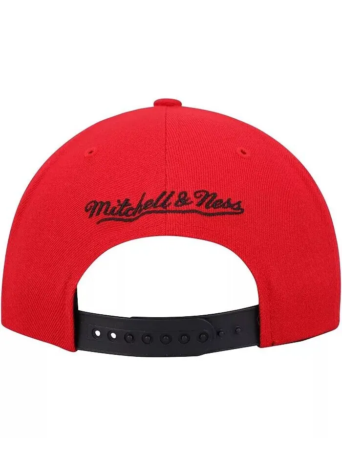 Мужская кепка Mitchell & Ness Black — изображение 4 из 4, красный