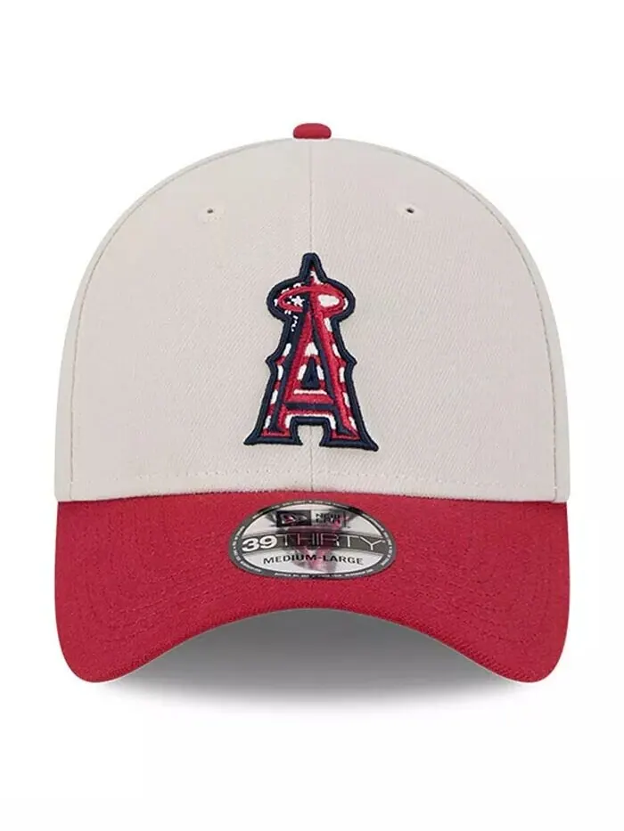 Мужская красная гибкая кепка Los Angeles Angels 2024 Четвертое июля 39THIRTY New Era — изображение 3 из 4, хаки