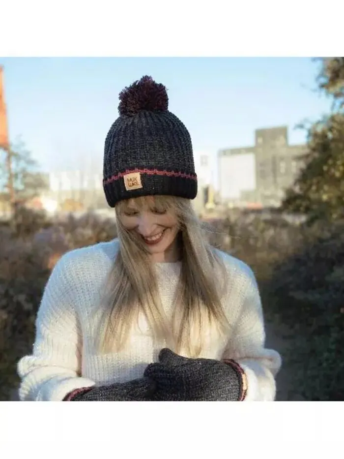 Женская шляпа с массивной строчкой в ​​меланжевый узор Muk Luks — изображение 2 из 3