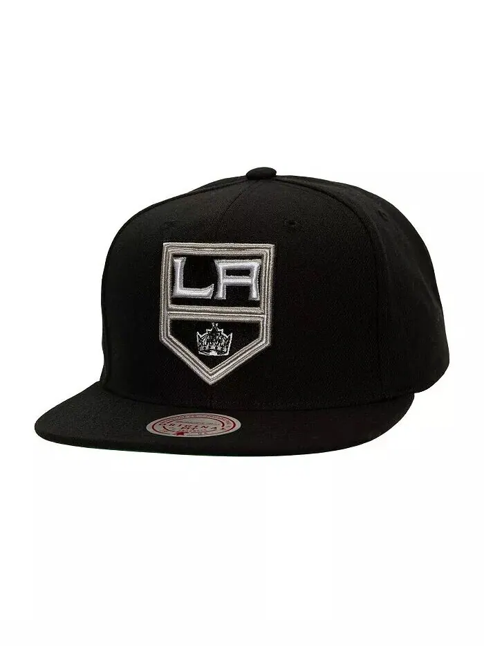 Мужская черная бейсболка Los Angeles Kings Core Top Spot Snapback Mitchell & Ness — изображение 1 из 3, черный