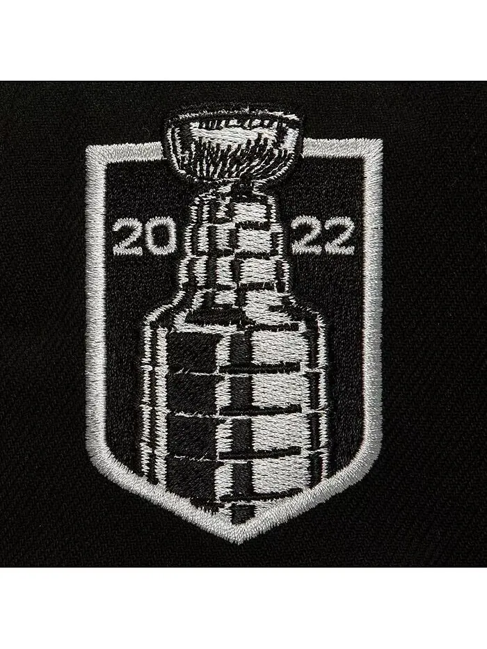 Мужская черная кепка Snapback Colorado Avalanche Core Top Spot Spot Mitchell & Ness — изображение 2 из 3, черный