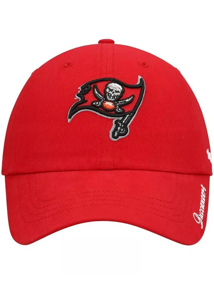 Женская красная регулируемая кепка Tampa Bay Buccaneers Miata Clean Up '47 Brand — изображение 2 из 4, красный