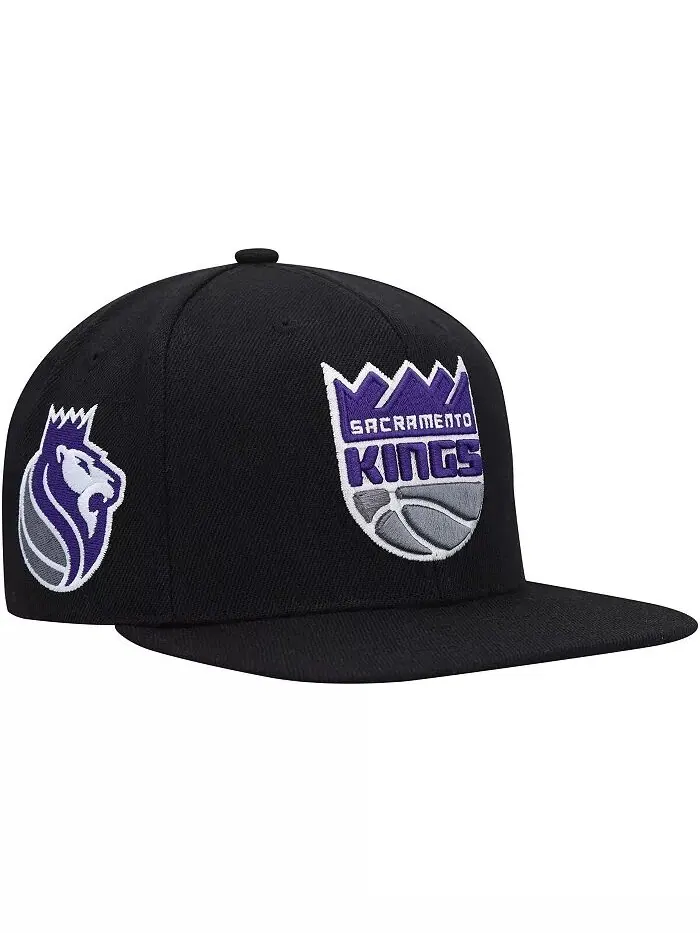 Мужская черная бейсболка Sacramento Kings Side Core 2.0 Snapback Mitchell & Ness — изображение 1 из 4