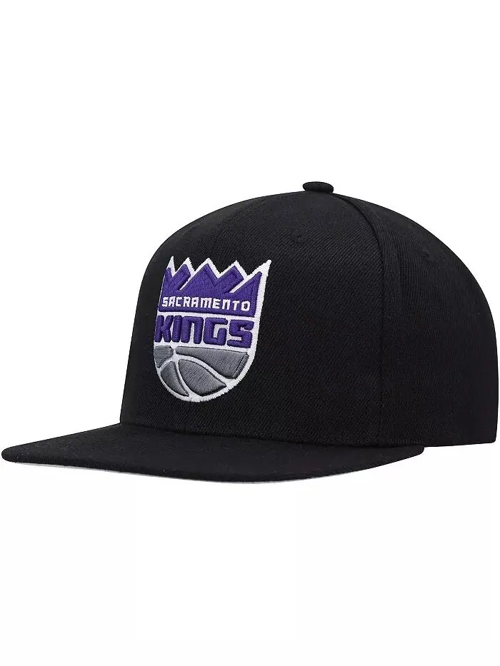 Мужская черная бейсболка Sacramento Kings Side Core 2.0 Snapback Mitchell & Ness — изображение 3 из 4