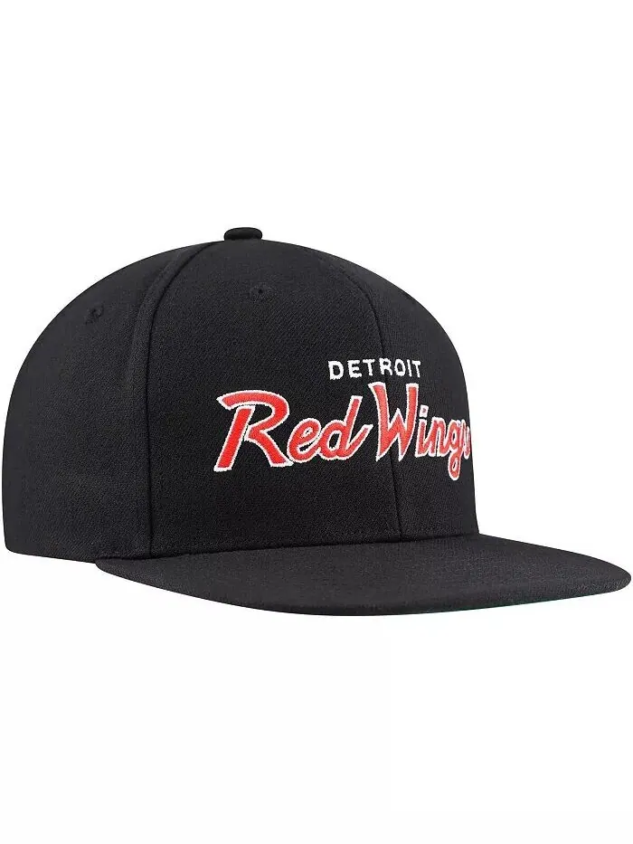 Мужская черная бейсболка Detroit Red Wings Core Team Script 2.0 Snapback Mitchell & Ness — изображение 2 из 4