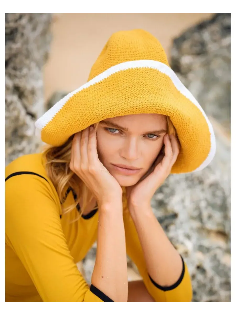 Brunna.co Вязаная крючком солнцезащитная шляпа Bloom Line канареечно-желтого цвета — изображение 3 из 7, желтый