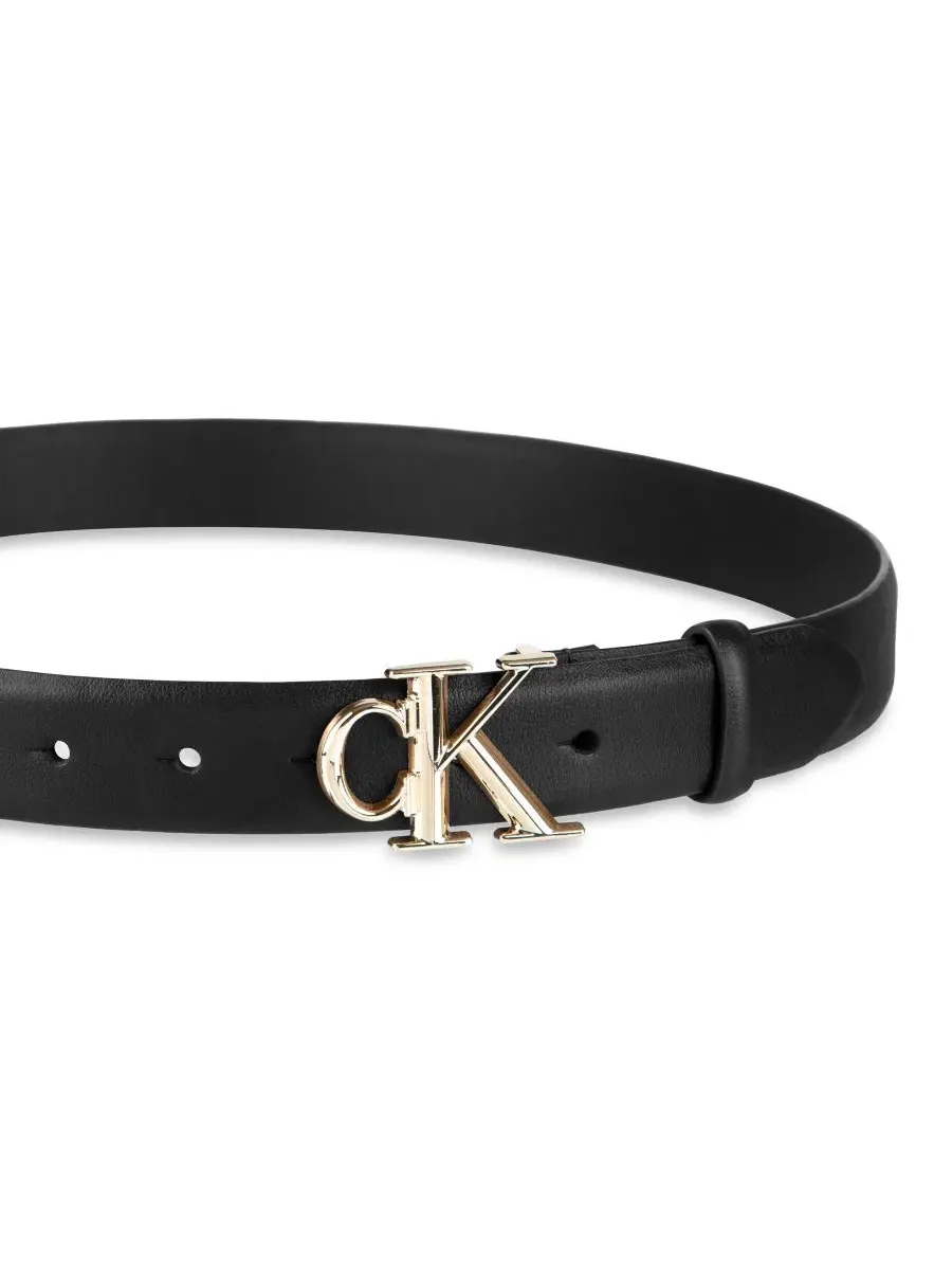 Женский узкий пояс CK с монограммой и пряжкой Calvin Klein — изображение 5 из 5, черный