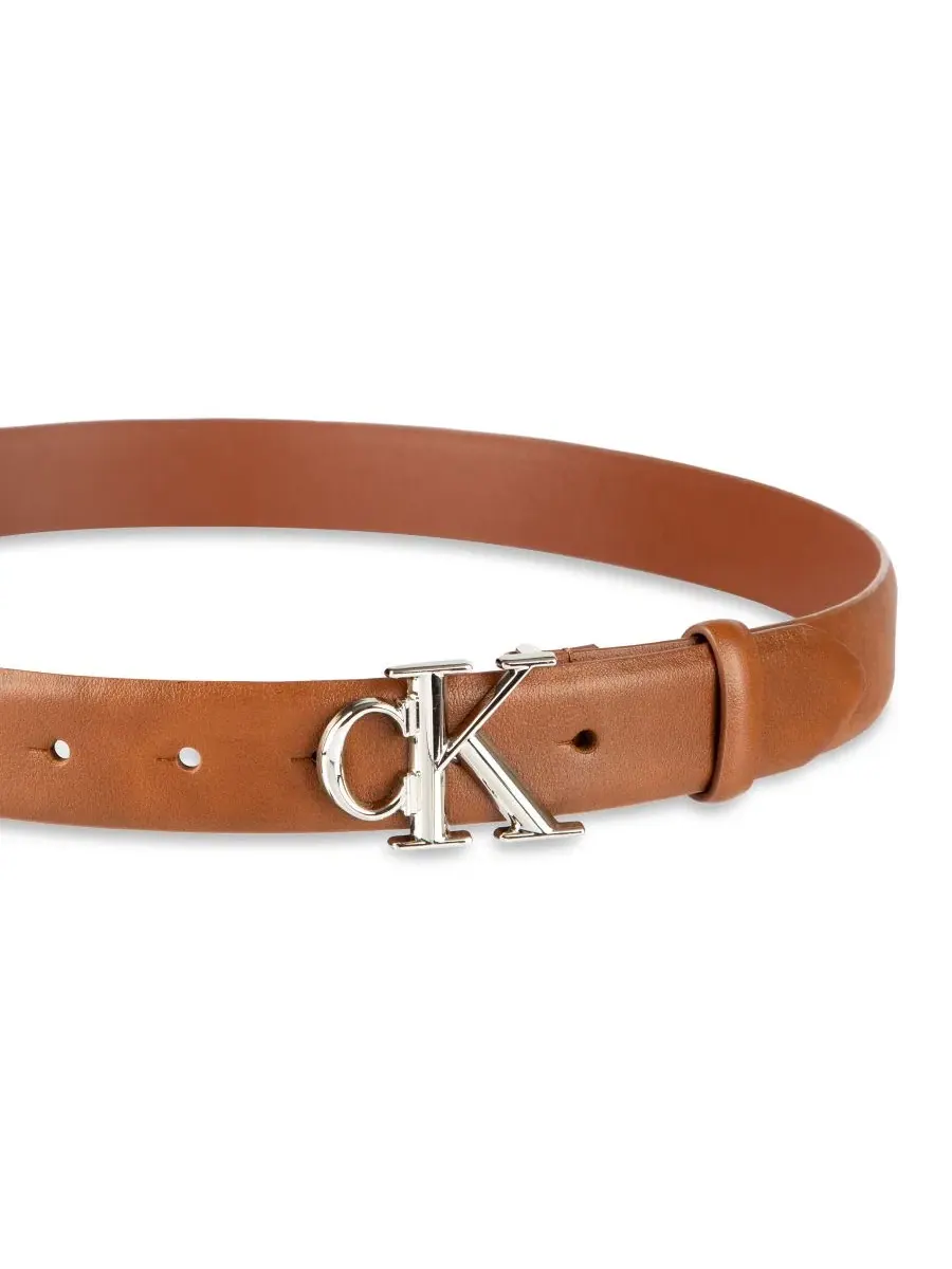 Женский узкий пояс CK с монограммой и пряжкой Calvin Klein — изображение 5 из 5, коричневый