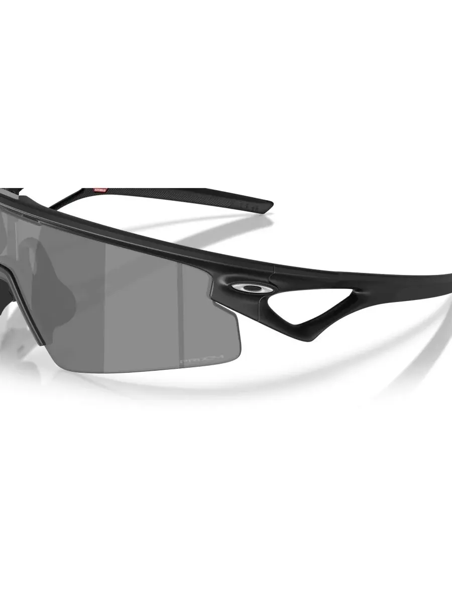 Солнцезащитные очки унисекс Sphaera Strike, OO9531 Oakley — изображение 7 из 9, черный