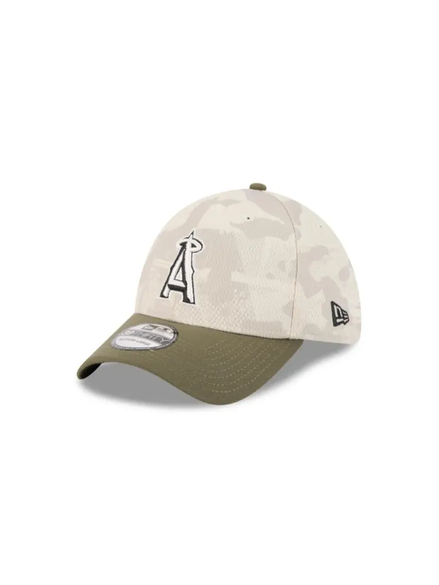 New Era Мужская светло-бежевая/оливковая кепка Los Angeles Angels 2025, посвященная Дню вооруженных — изображение 1 из 7