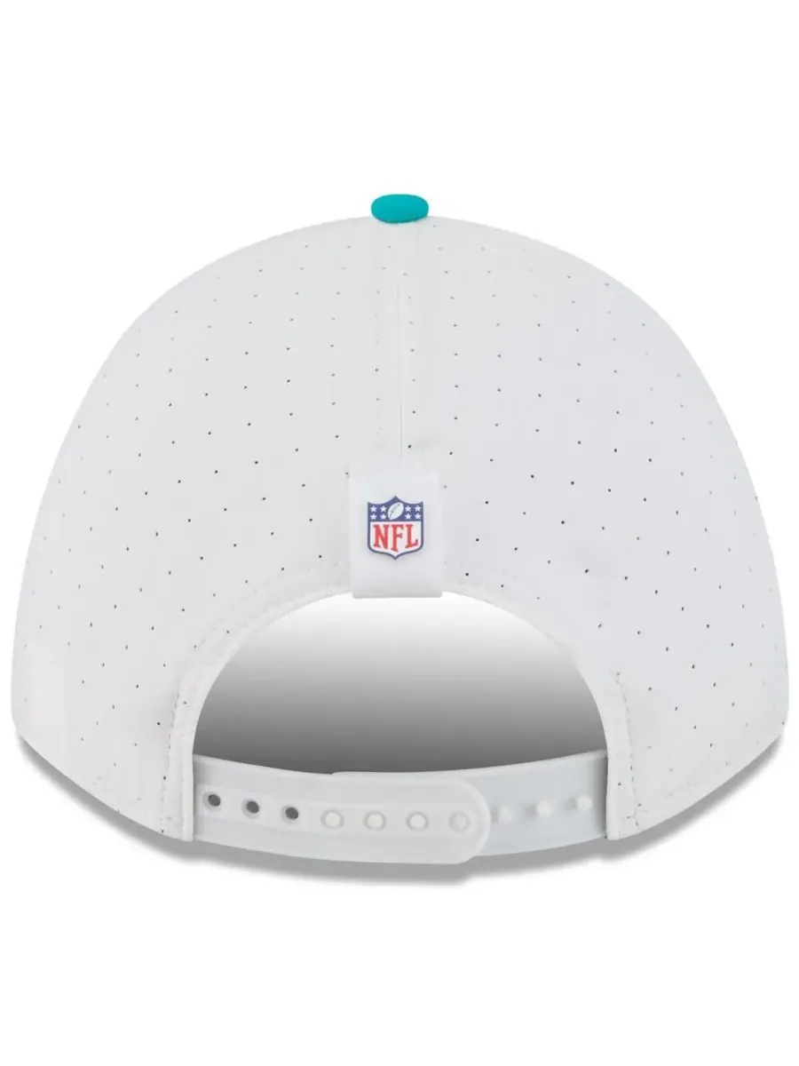 New Era Детская бейсболка Big Boys and Girls White/Aqua Miami Dolphins 2025 NFL Training Camp — изображение 2 из 4