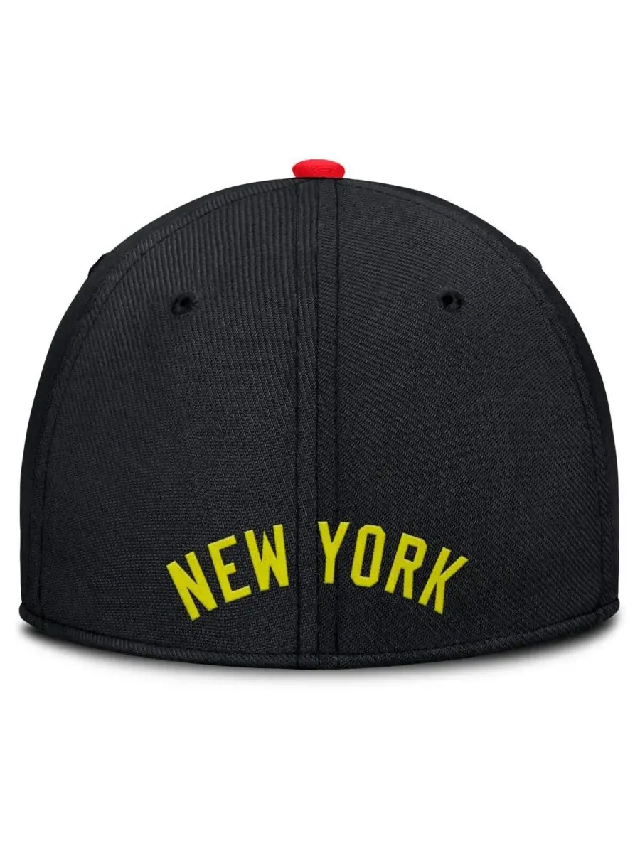 Nike Мужская кепка New York Yankees Neon 90s Rise Swoosh Flex — изображение 4 из 5, черный