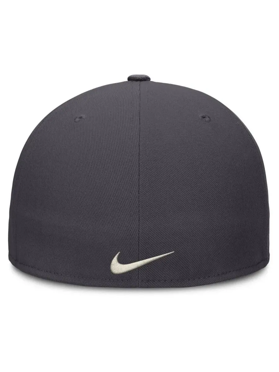 Кепка Nike Dri-FIT True Fitted с вышивкой New York Yankees — изображение 4 из 4, бежевый