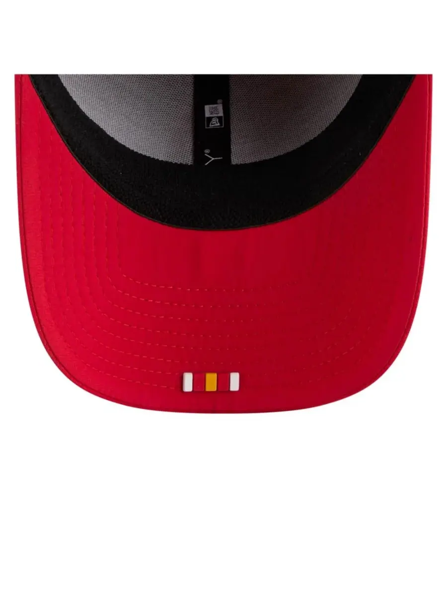 New Era Мужская красная кепка Kansas City Chiefs 2025 Sideline 39THIRTY Flex Hat — изображение 2 из 5, красный