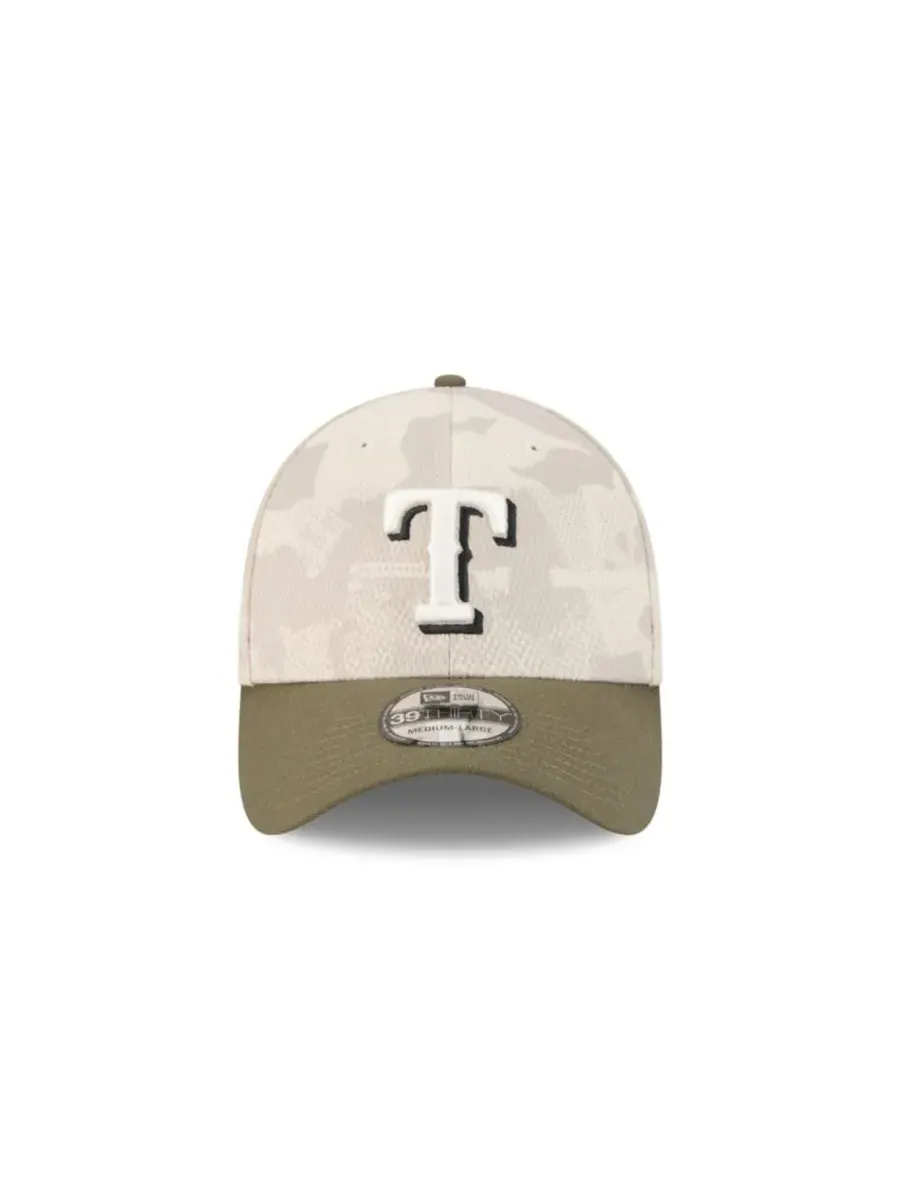 New Era Мужская светло-бежевая/оливковая кепка Texas Rangers 2025, посвященная Дню вооруженных сил — изображение 3 из 7