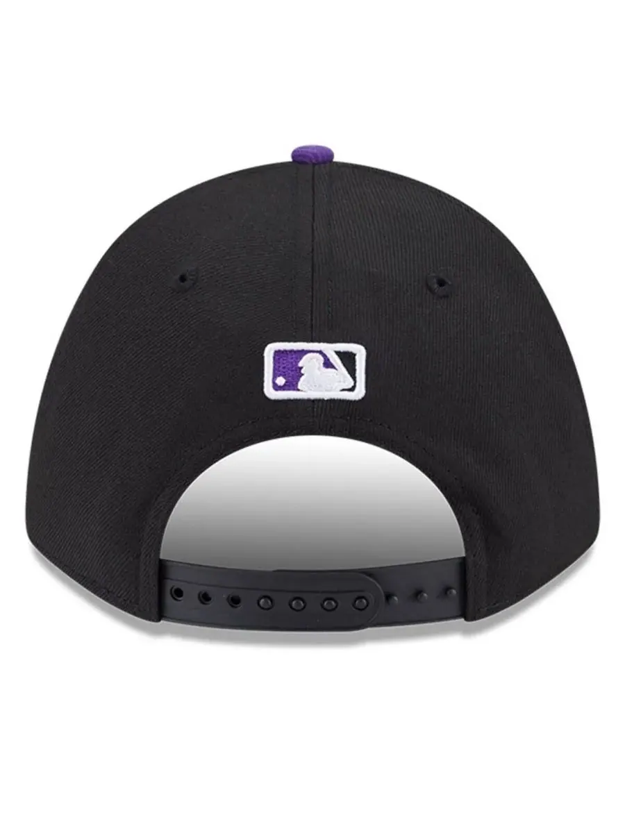 New Era Мужская регулируемая бейсболка Colorado Rockies, черная/фиолетовая, реплика игрока команды — изображение 5 из 5