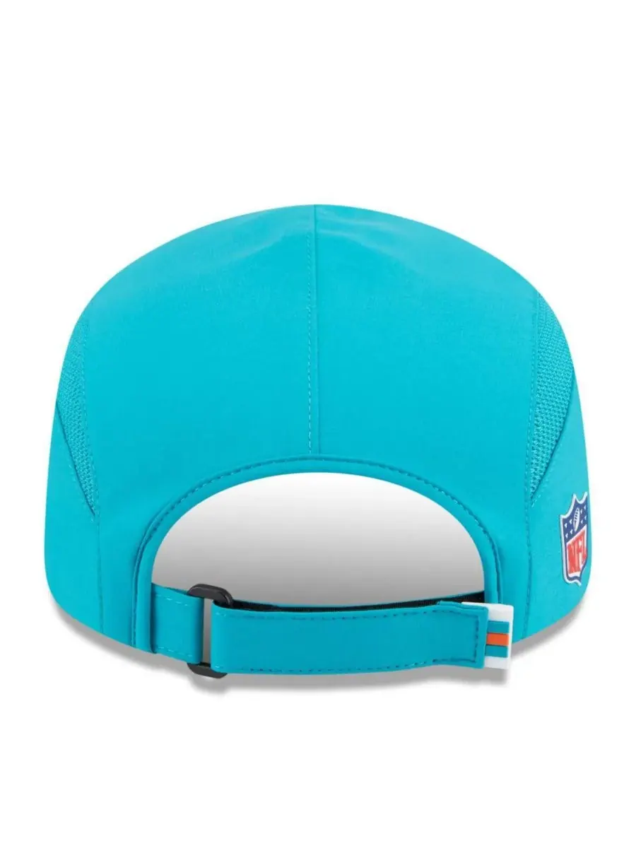 Мужская регулируемая кепка Aqua Miami Dolphins 2025 Sideline Runner New Era — изображение 3 из 5, голубой
