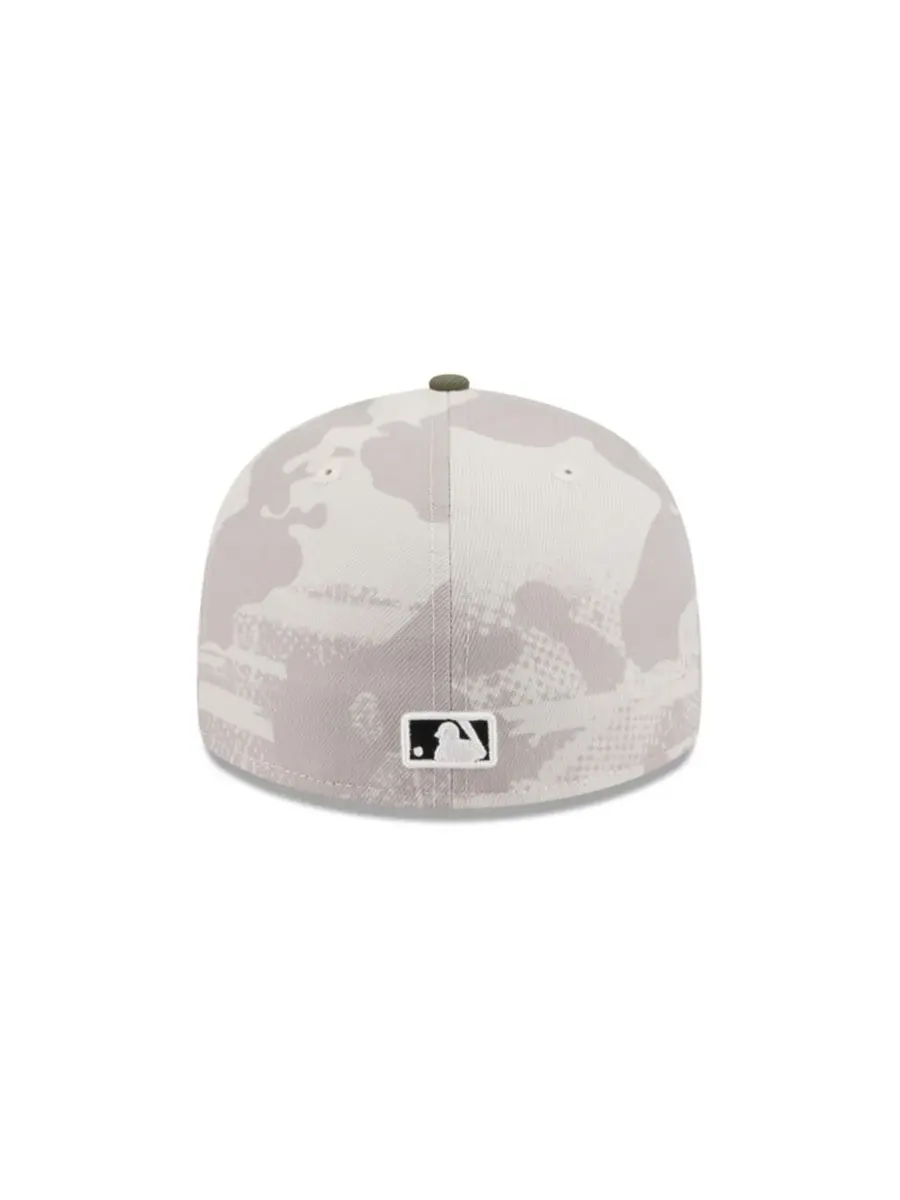 New Era Мужская бейсболка 59FIFTY Low Profile, светло-бежевая/оливковая, с символикой команды — изображение 5 из 7