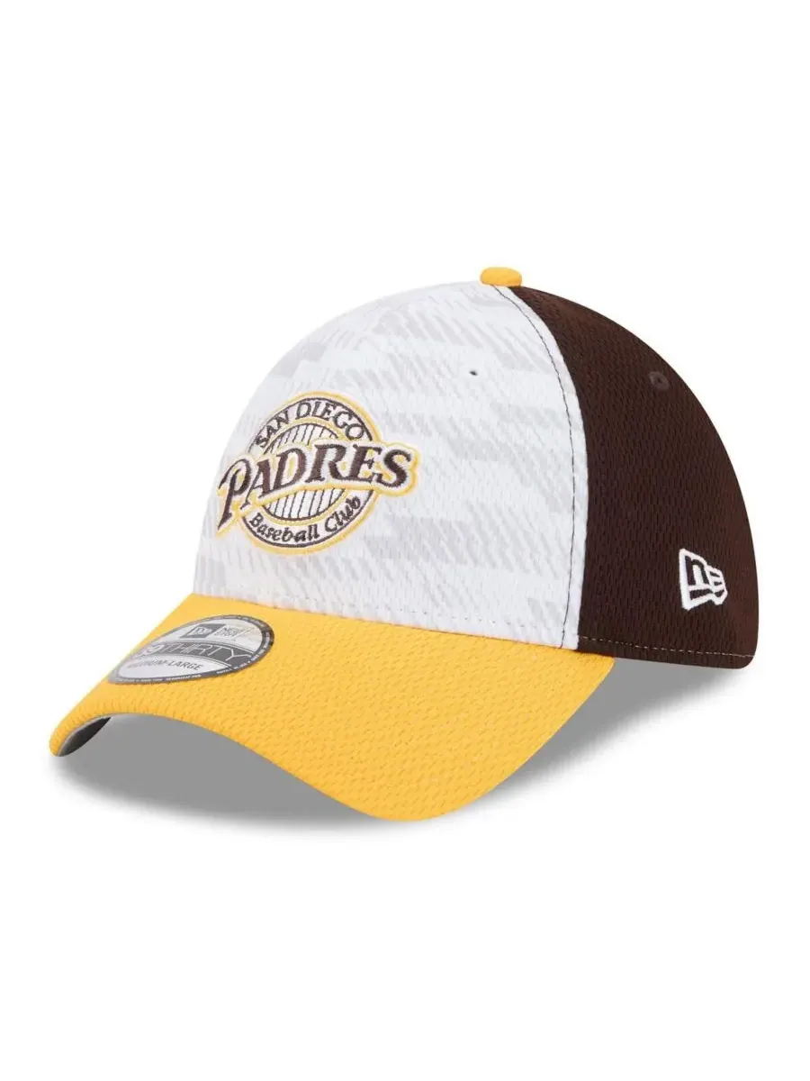 New Era Мужская коричнево-золотая кепка San Diego Padres 2025 MLB Clubhouse 39THIRTY Flex Hat — изображение 1 из 5