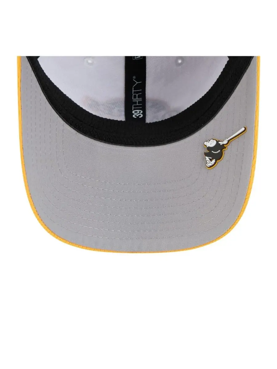 New Era Мужская коричнево-золотая кепка San Diego Padres 2025 MLB Clubhouse 39THIRTY Flex Hat — изображение 4 из 5