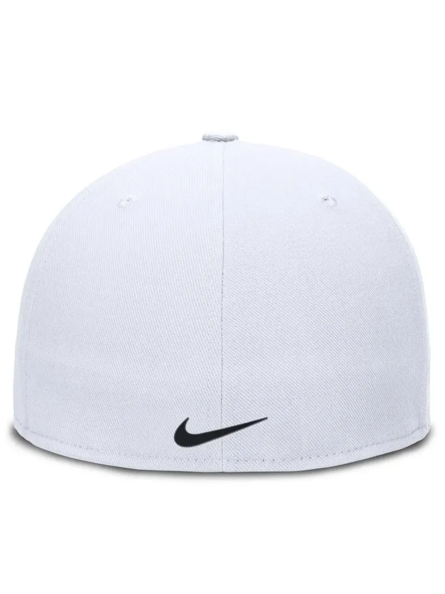 Nike Мужская белая бейсболка New York Yankees True Performance Fitted Hat — изображение 4 из 4, белый