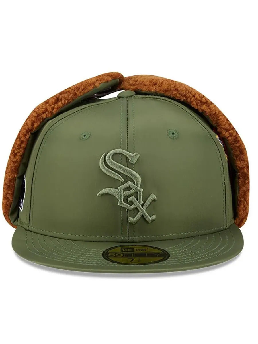 New Era Мужская бейсболка Alpha Industries 59FIFTY цвета оливкового дерева с изображением собачьих — изображение 2 из 4