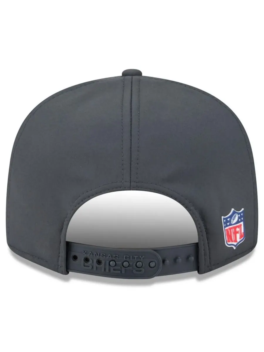 New Era Мужская бейсболка 9FIFTY Snapback угольного цвета с раздельными панелями, посвященная — изображение 4 из 4